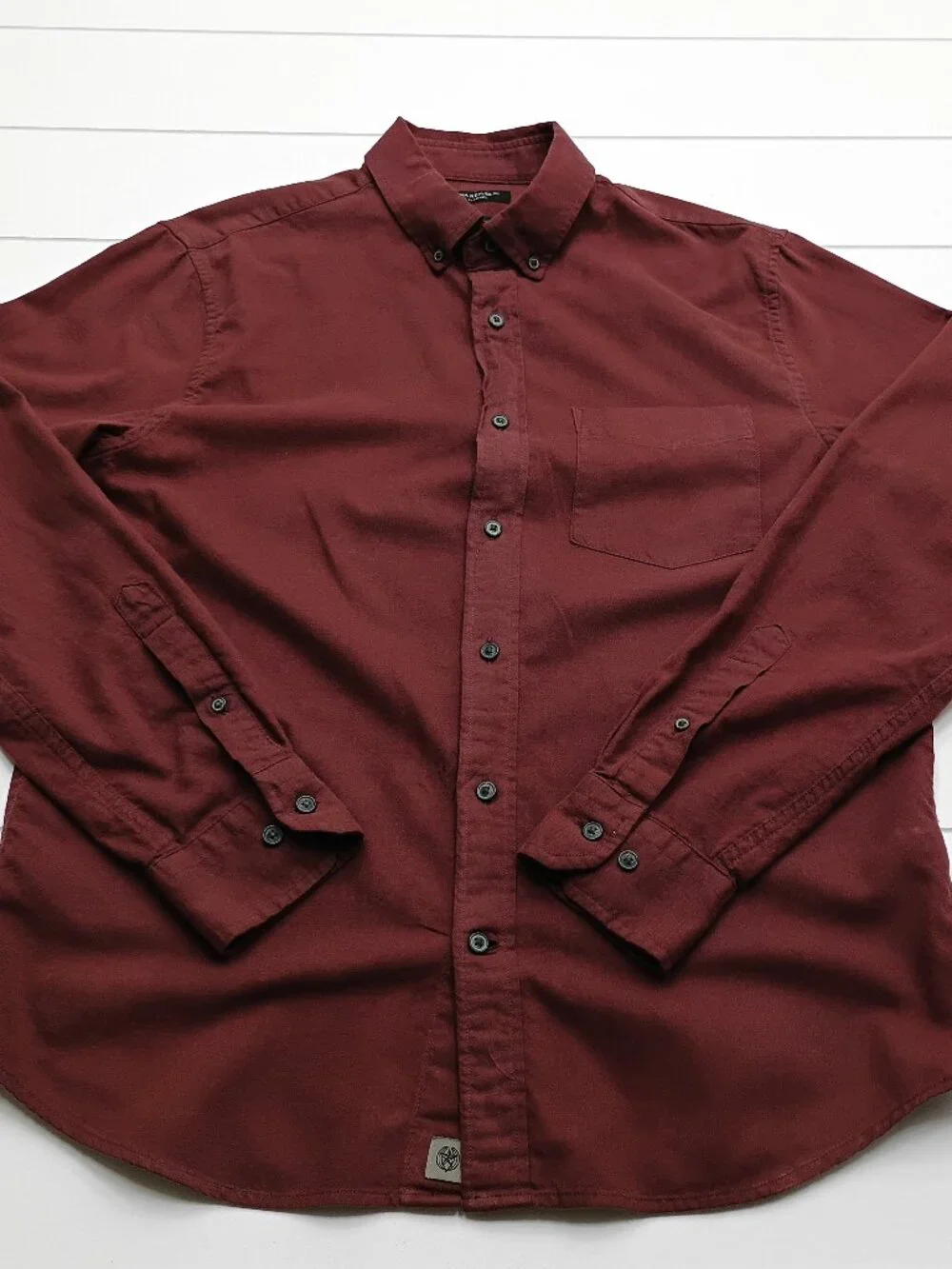 Banana Republic Luxe Flannel Untucked Slim Fit Button Down Shirt Burgundy Mens M